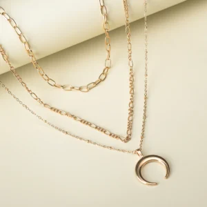 Minola Golden Necklace
